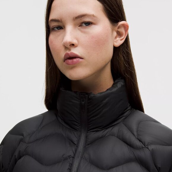 Featherweight 900-Down-Fill Quilted Jacket - Picture 6 of 6